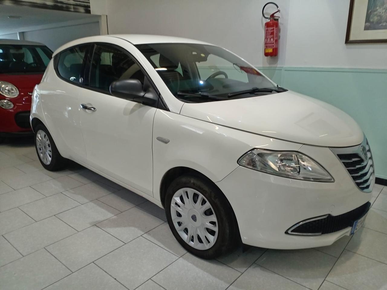 Lancia Ypsilon 1.2 69 CV 5 porte GPL Ecochic Gold