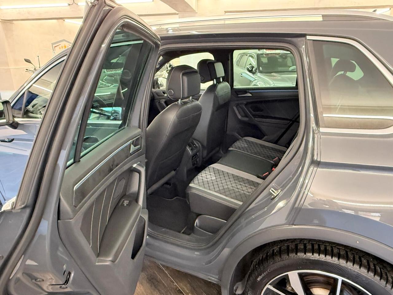 Volkswagen Tiguan 2.0 TDI 150 CV SCR DSG R-Line