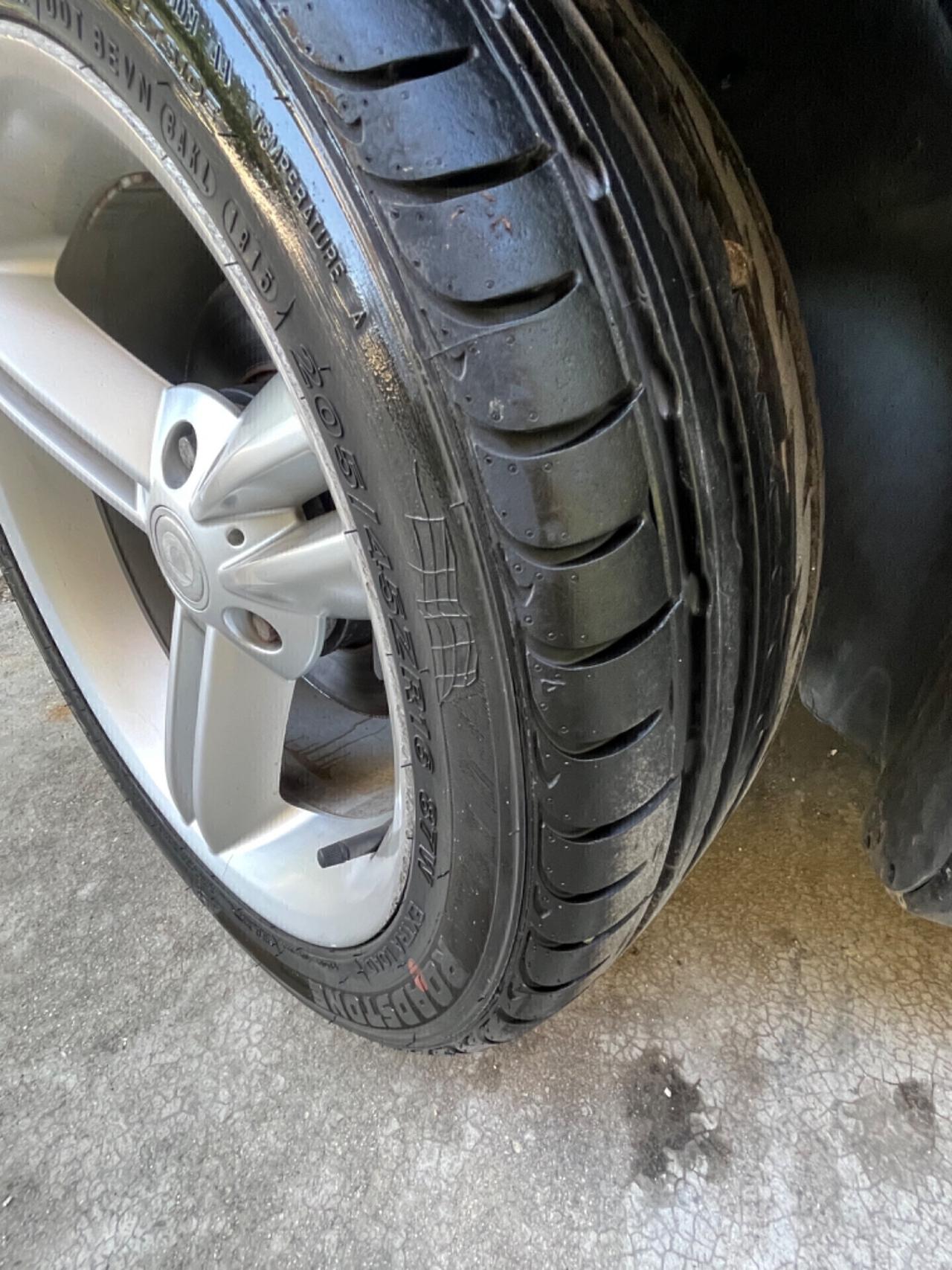 OCCASIONE BELLISSIMA SMART ROADSTER NEOPATENTATI