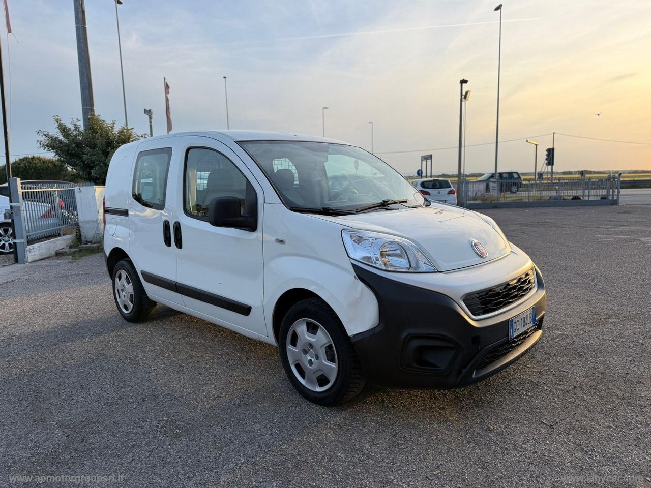 Fiorino 1.3 MJT 95CV Cargo SX SEMIVETRATO