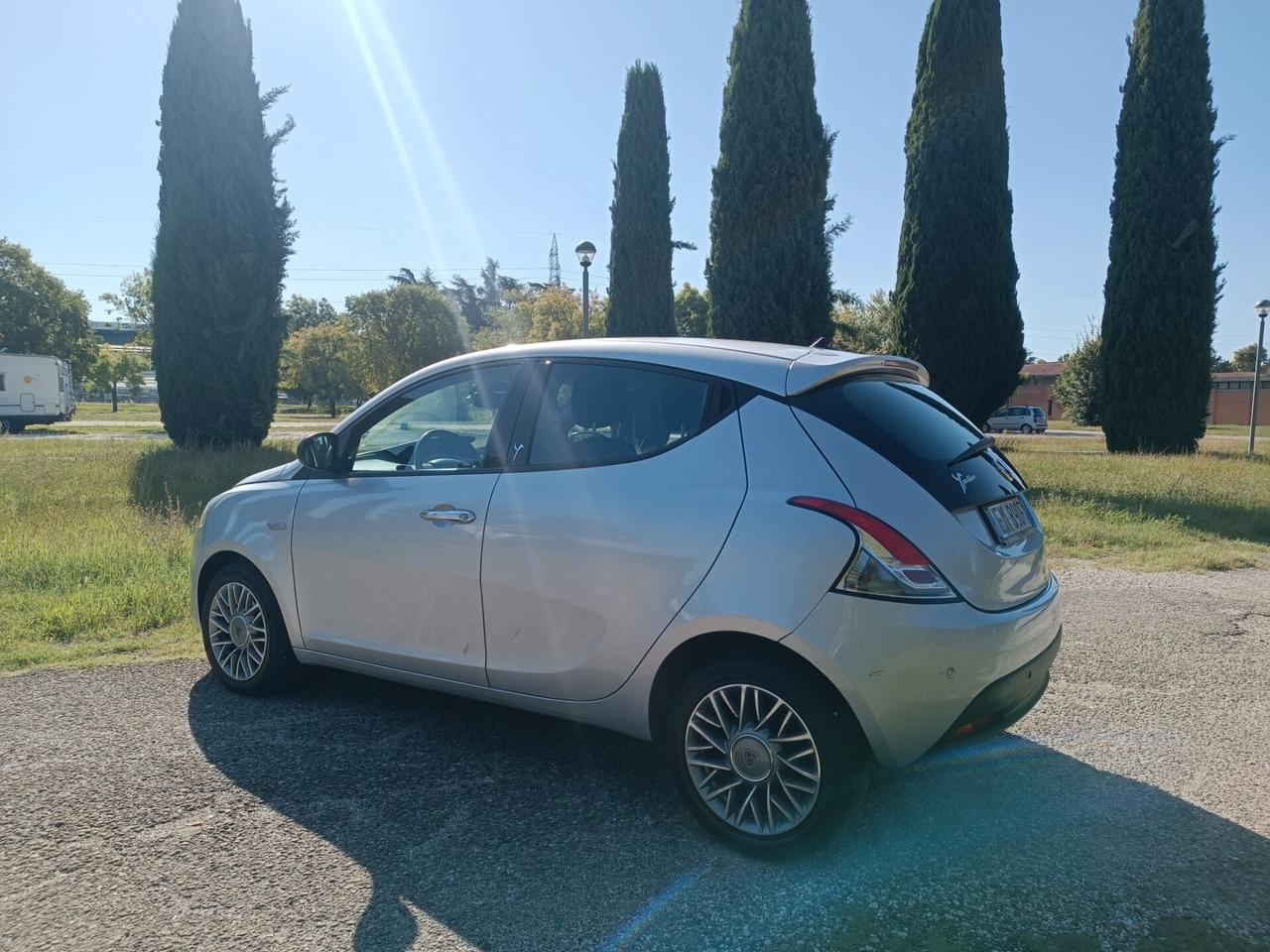 Lancia Ypsilon 1.2 69 CV 5 porte GPL Ecochic Gold