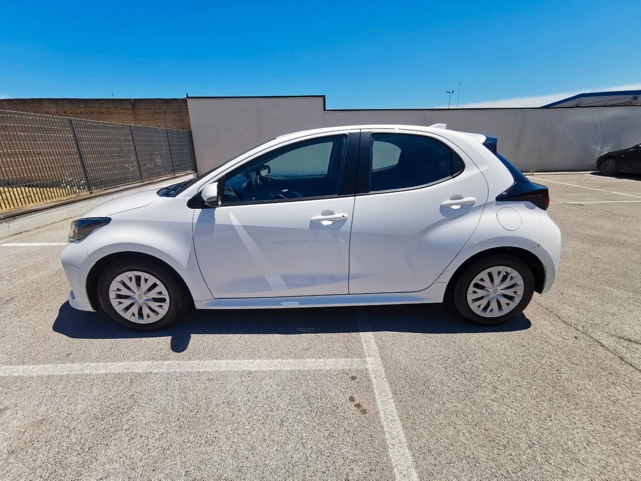 Toyota Yaris 1.5 Hybrid 5P. Active SUPERPREZZO