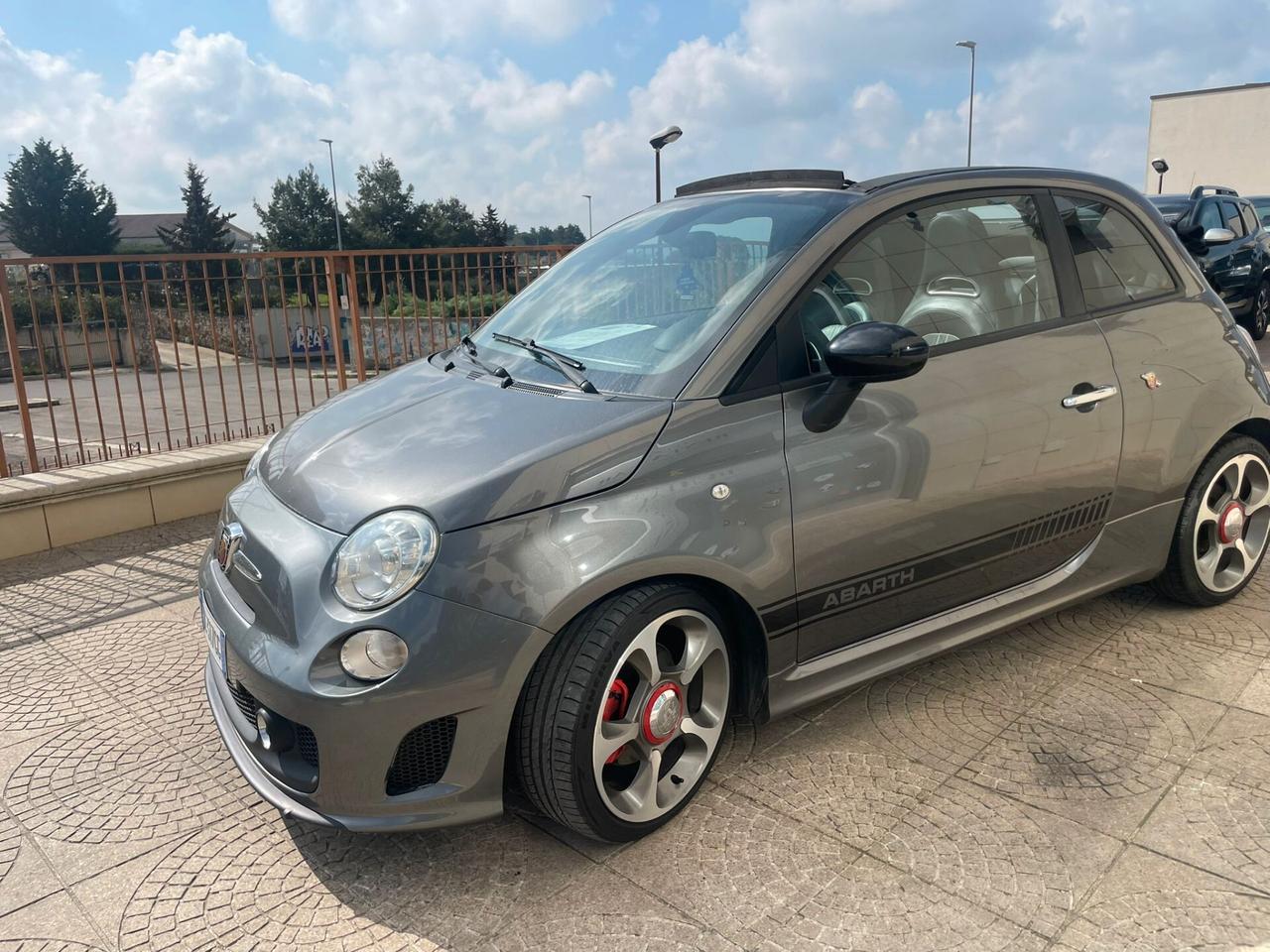 Abarth 500 C 1.4 Turbo T-Jet MTA 140CV