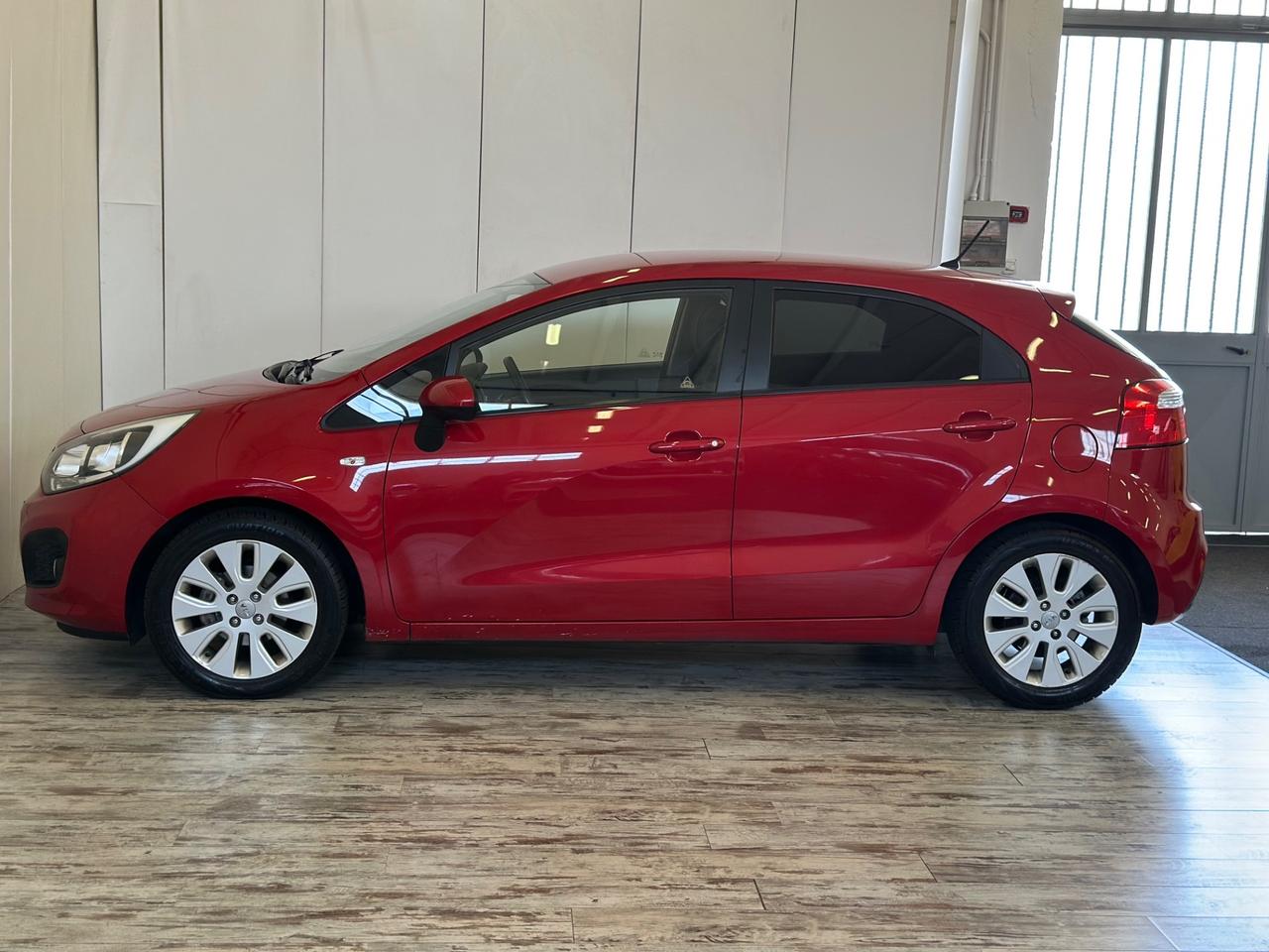 Kia Rio 1.1 CRDi WGT 5p. EX PLUS Ok Neopatentati