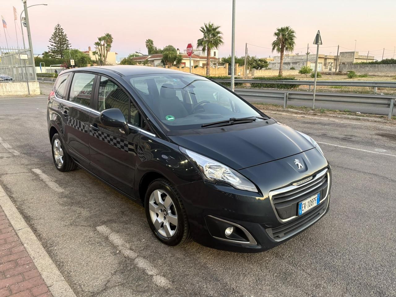 Peugeot 5008 1.6 HDi 7 posti Unipro 2014