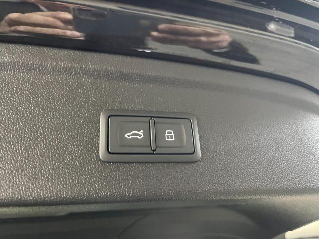 AUDI A3 SPB 35 TFSI Stronic S line"18 Sline LED Matrix/"26