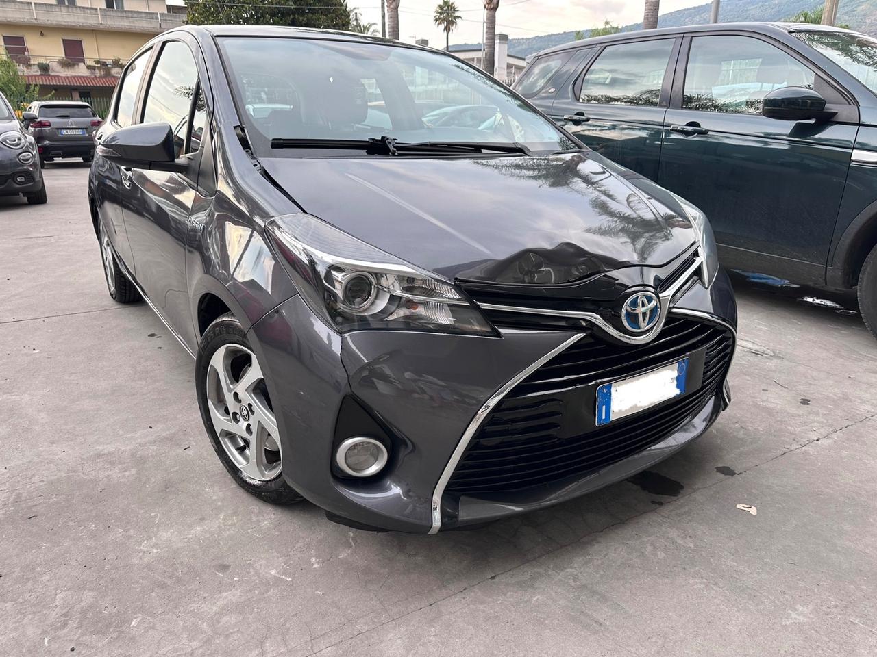 Toyota Yaris 1.5 Hybrid 5 porte Business