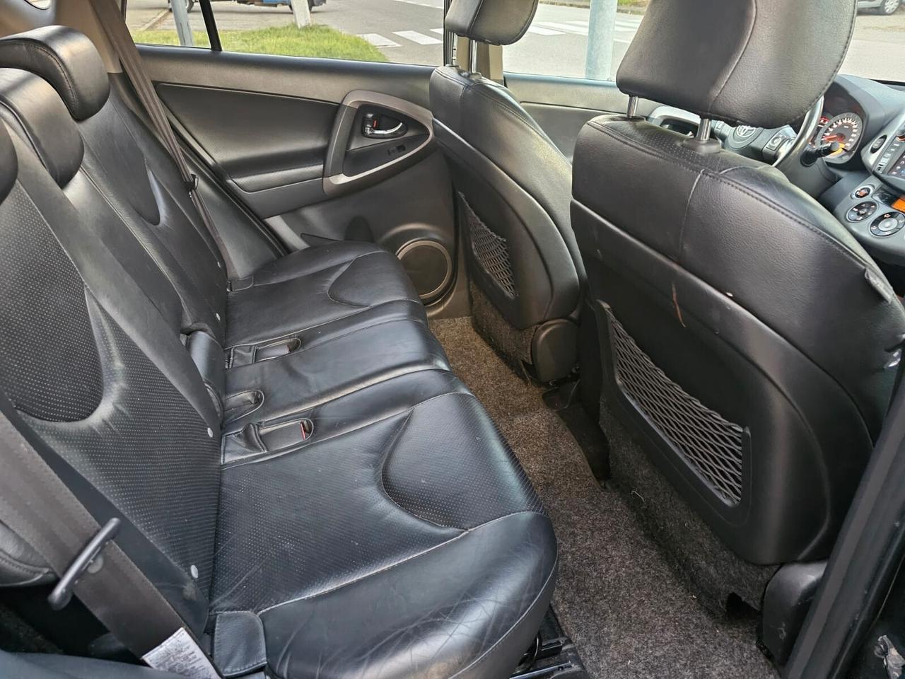 Toyota RAV4 2.2 D-4D 177cv Luxury*Pelle*Navi*