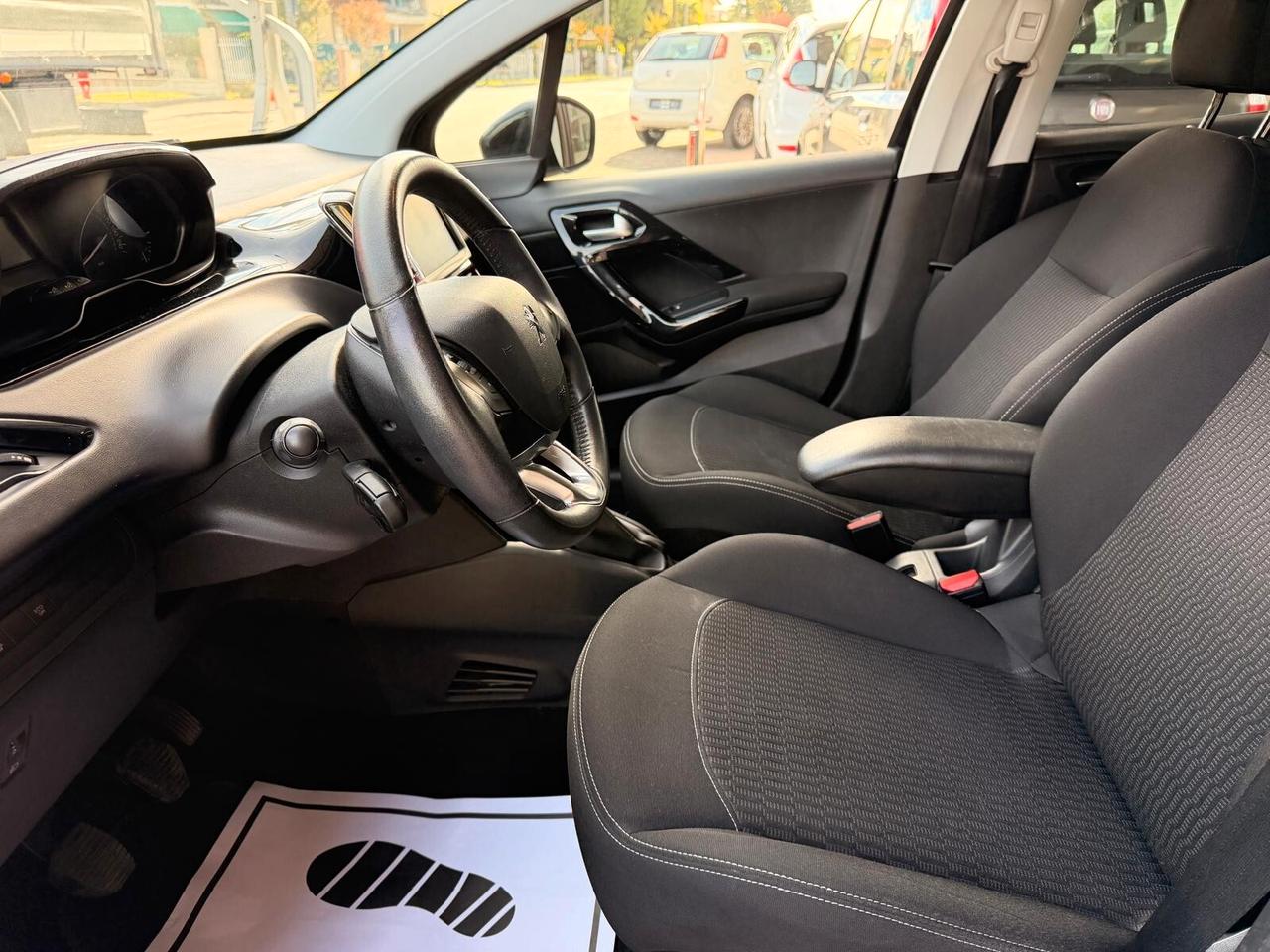 Peugeot 208 1.2 Benzina 82 5 porte 82 (cv) - 60(kw)