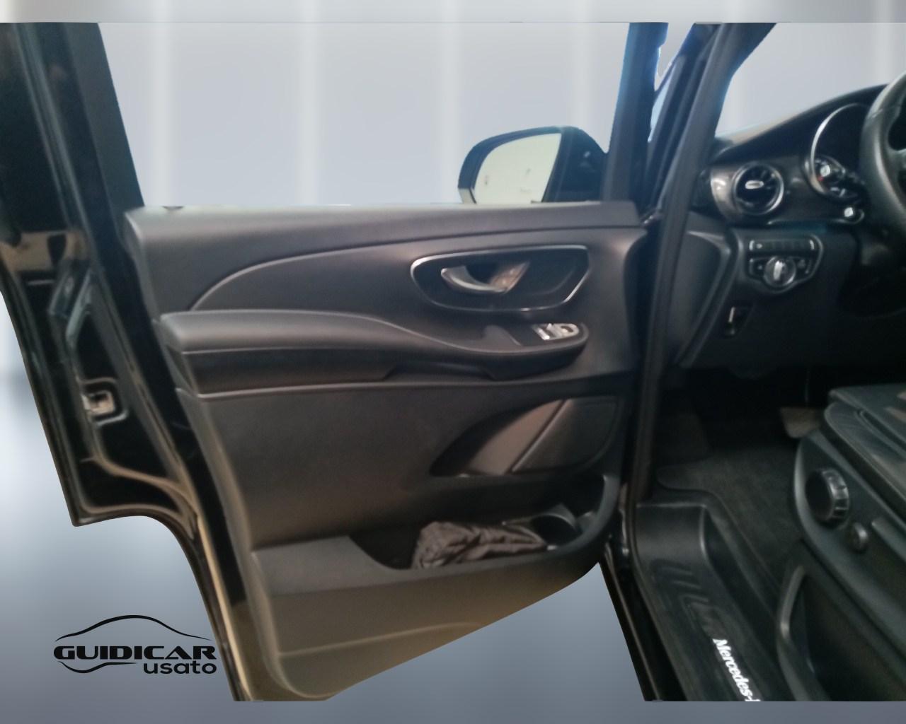 Mercedes-Benz Classe V - W447 2019 Extralong - V Extralong 250 d Premium auto