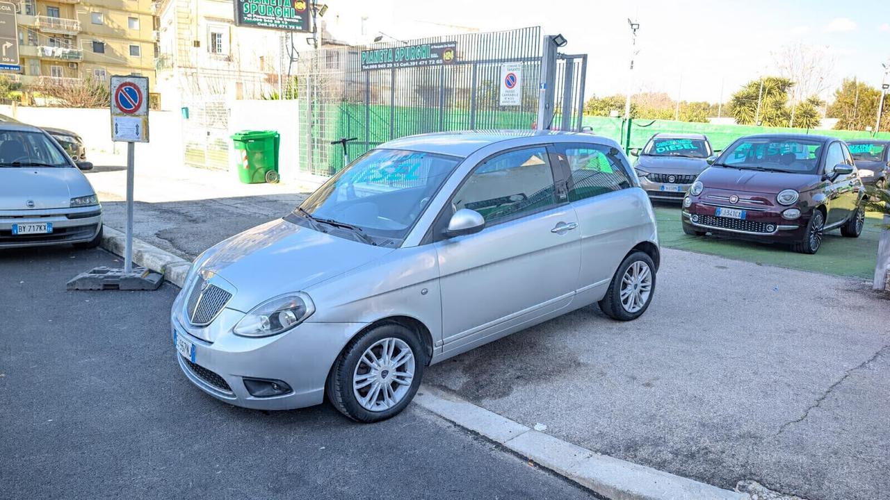 Lancia Ypsilon 1.3 DIESEL MJT 16V 95 CV 5 porte - ANNO 2011 - OTTIMA PER NEOPATENTATO