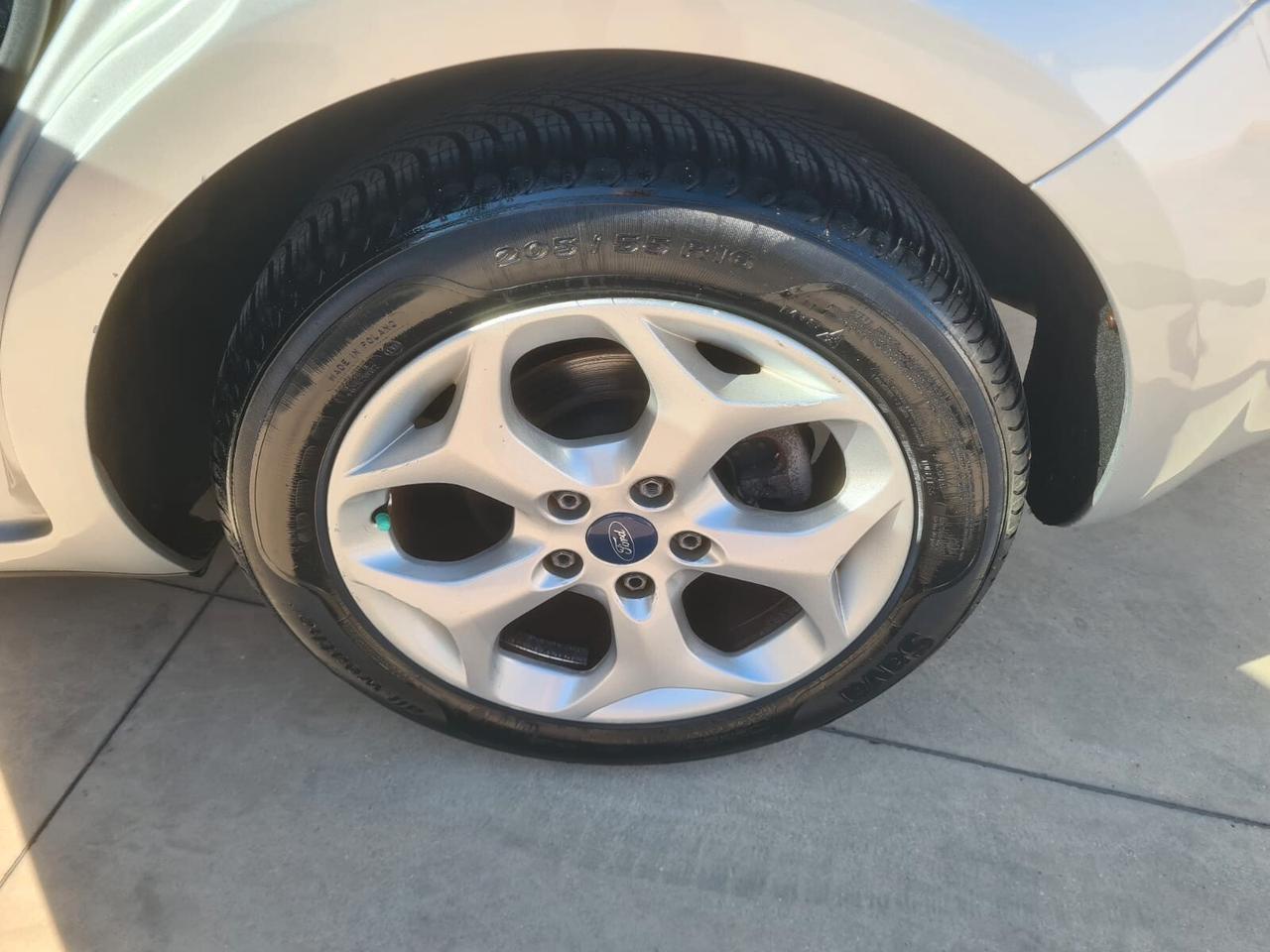 Ford Focus 1.6 TDCi (110CV) 5p. Tit. DPF