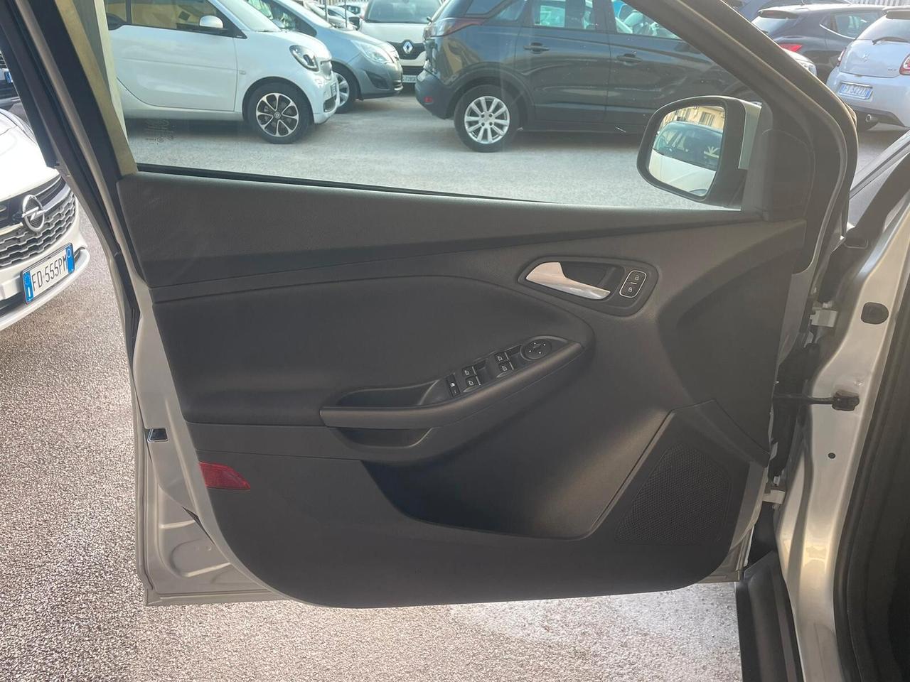 Ford Focus 1.0 EcoBoost 100 CV Start&Stop Business