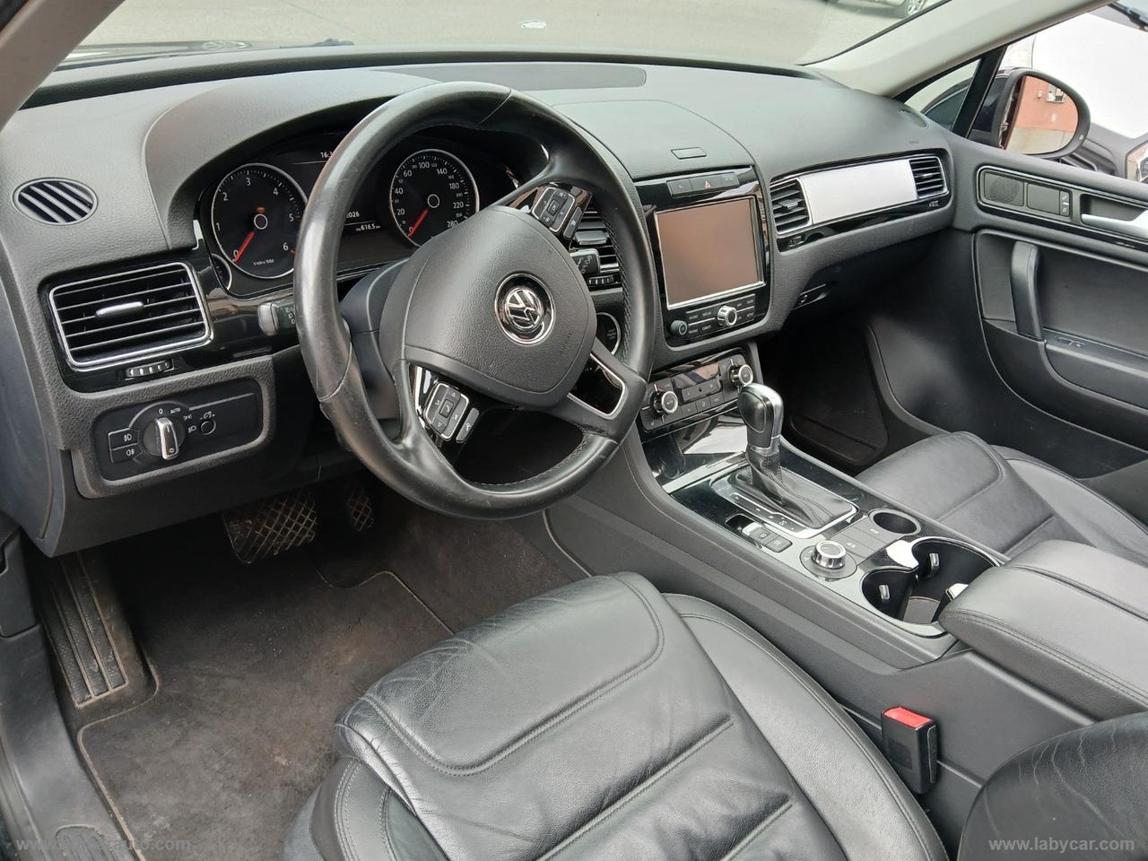 VOLKSWAGEN Touareg 3.0 TDI 245 CV tiptronic