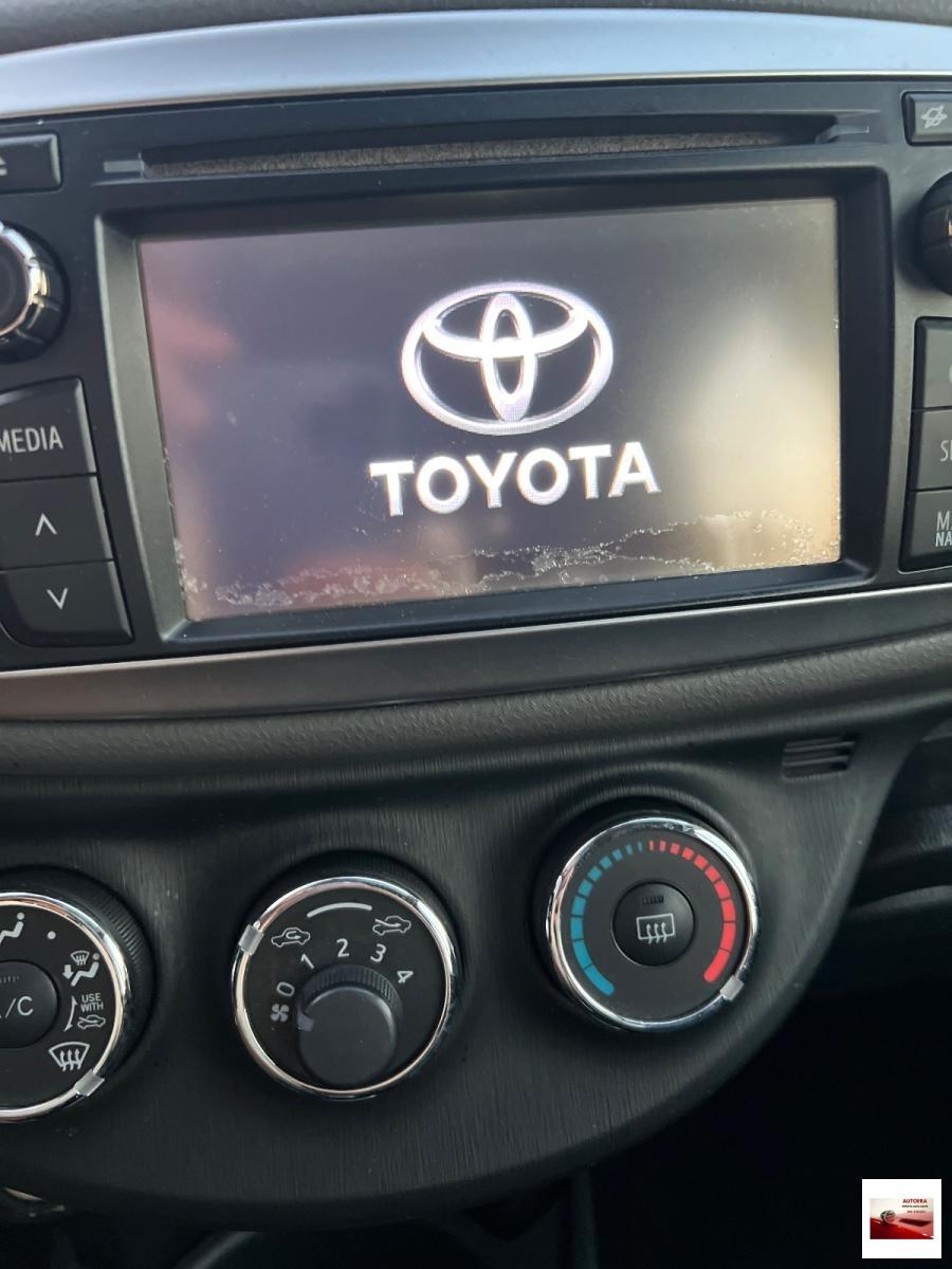 TOYOTA - Yaris - 1.0 5 porte Lounge