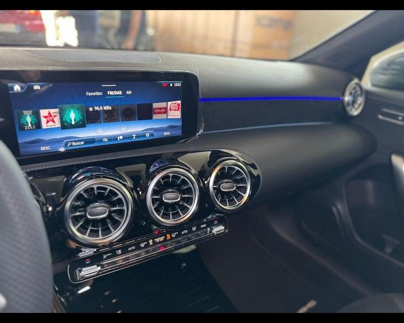 Mercedes-Benz Classe A (W177) A 200 d Automatic AMG Line Premium