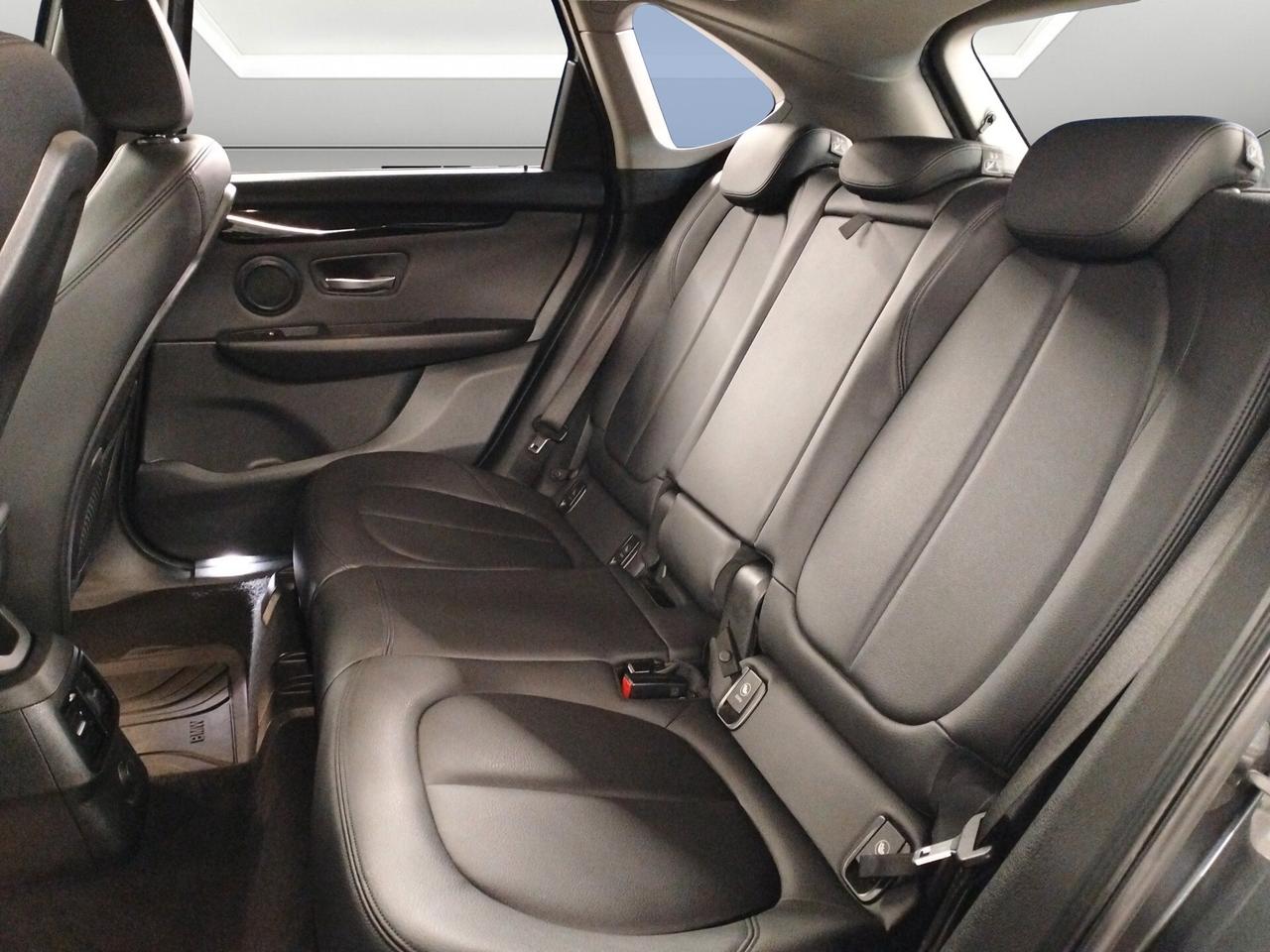 Bmw 218d Active Tourer Advantage