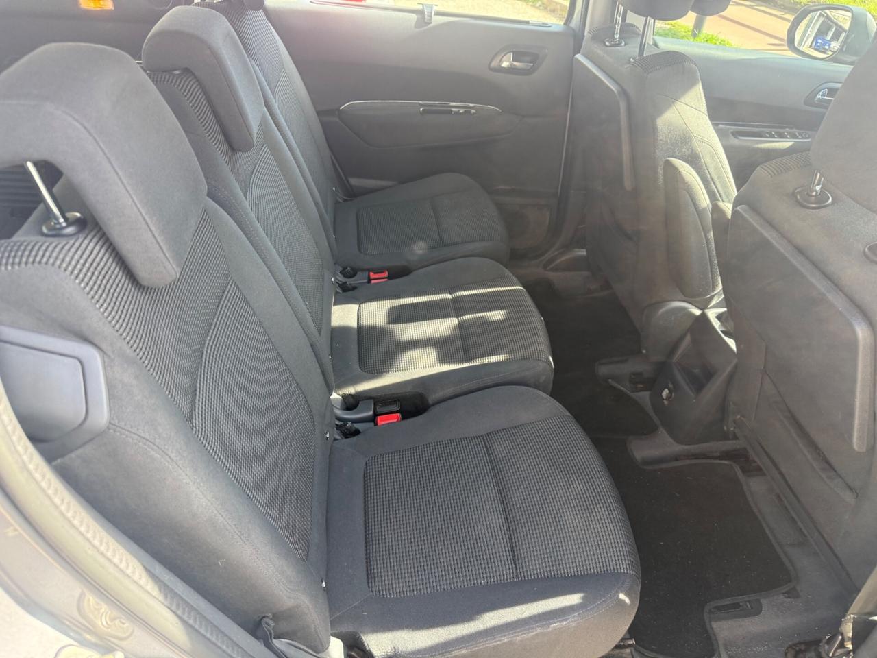 Peugeot 5008 1.6 HDi 115CV 7 posti