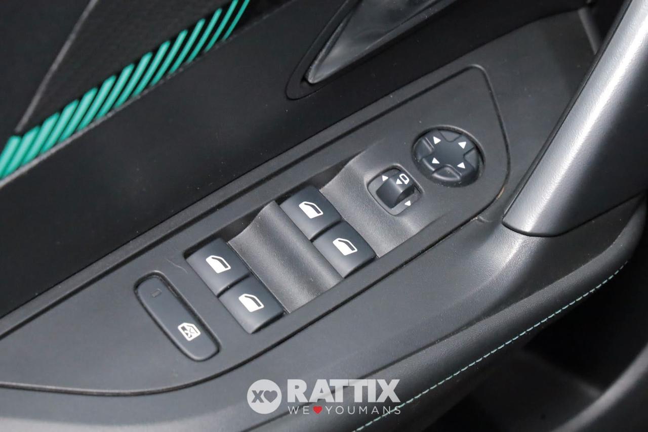 Peugeot e-2008 motore elettrico 100kW Allure