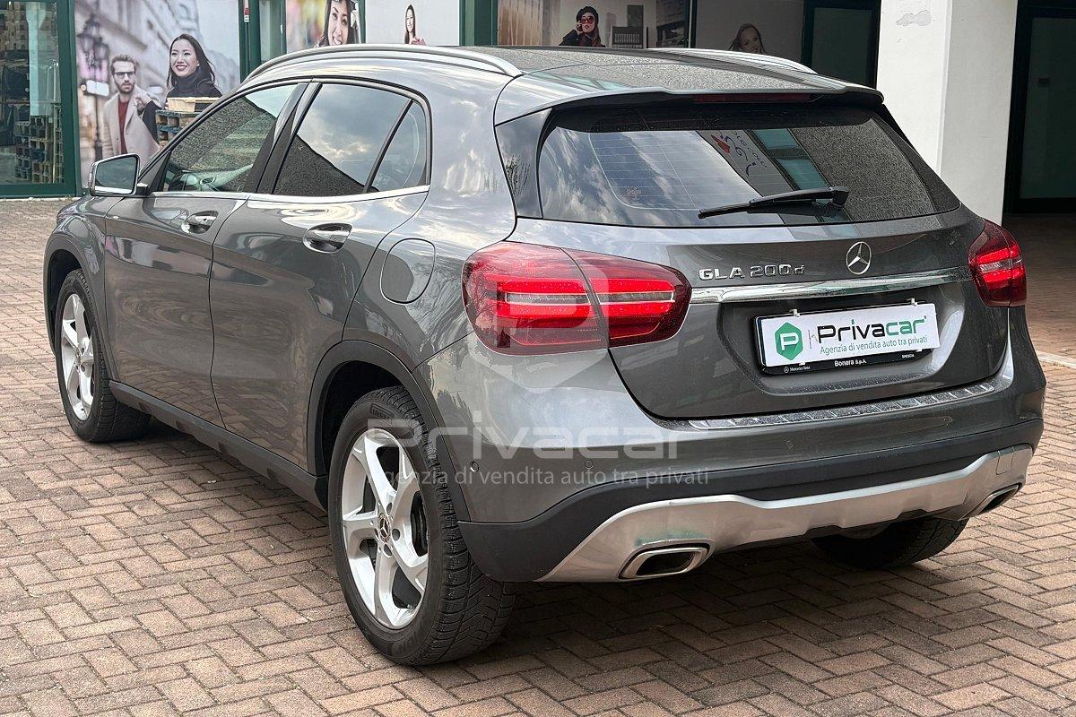 MERCEDES GLA 200 d Automatic Sport