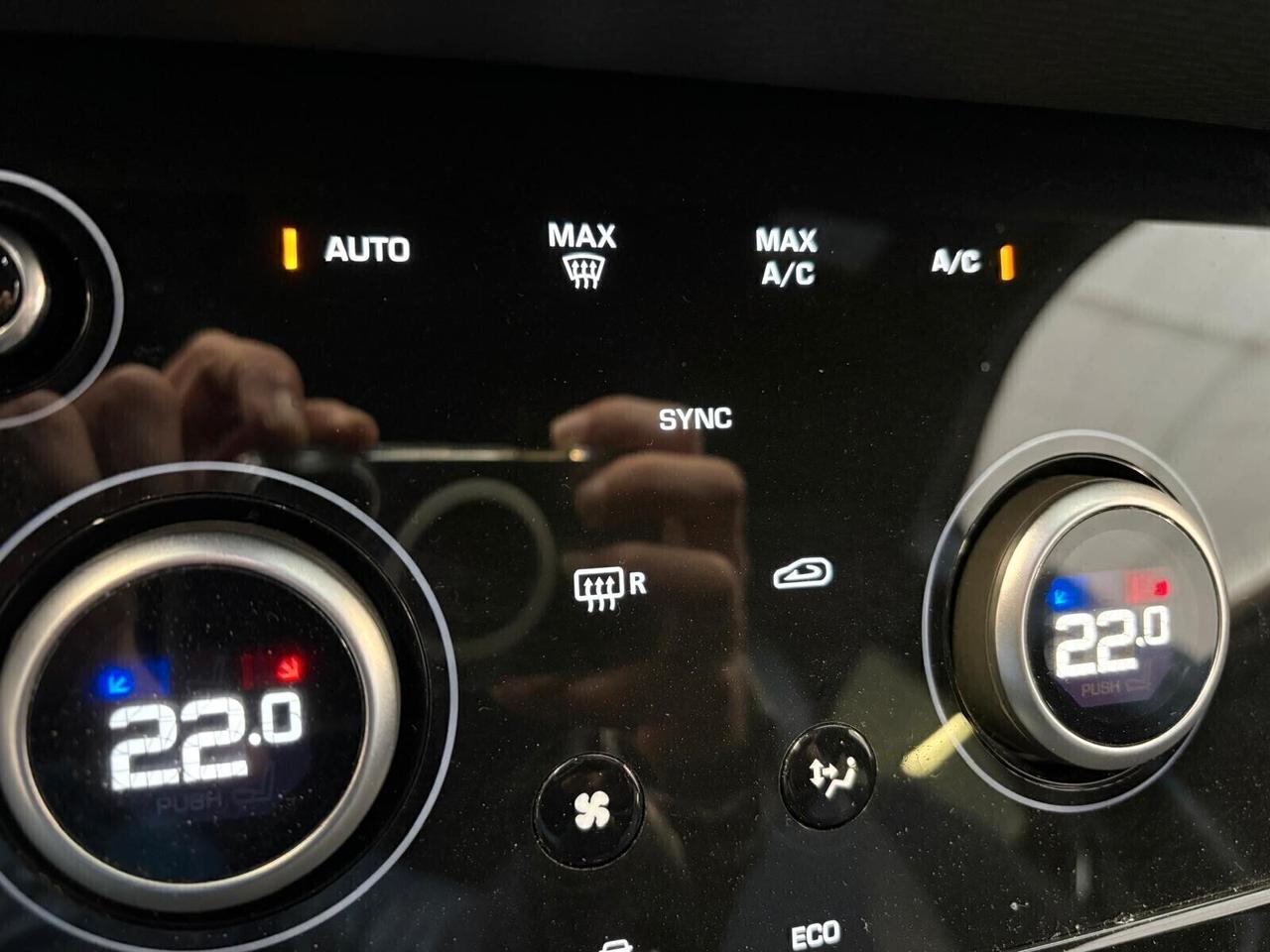 Land Rover Range Rover Evoque R-DYNAMIC S 2.0D I4 FWD 6mt UNICO PR.