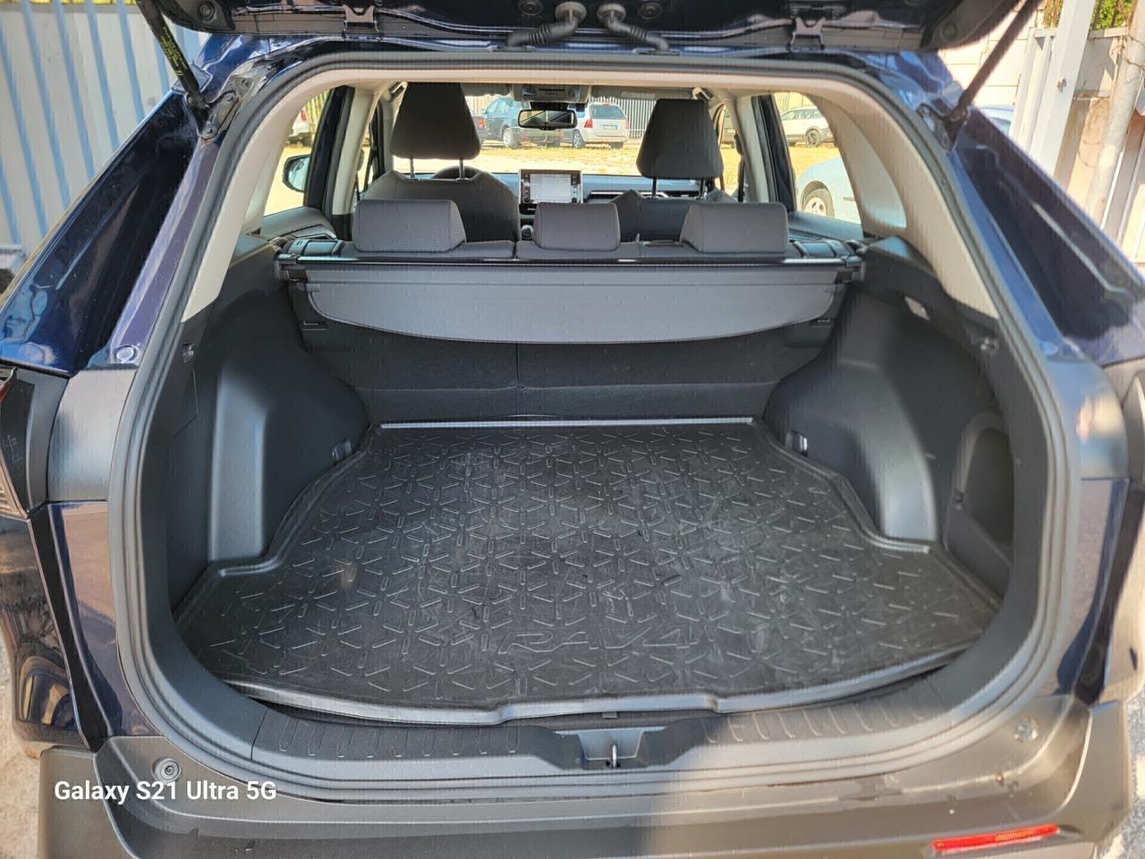 Toyota RAV 4 RAV4 2.5 HV (218CV) E-CVT 2WD Active GARANZIA