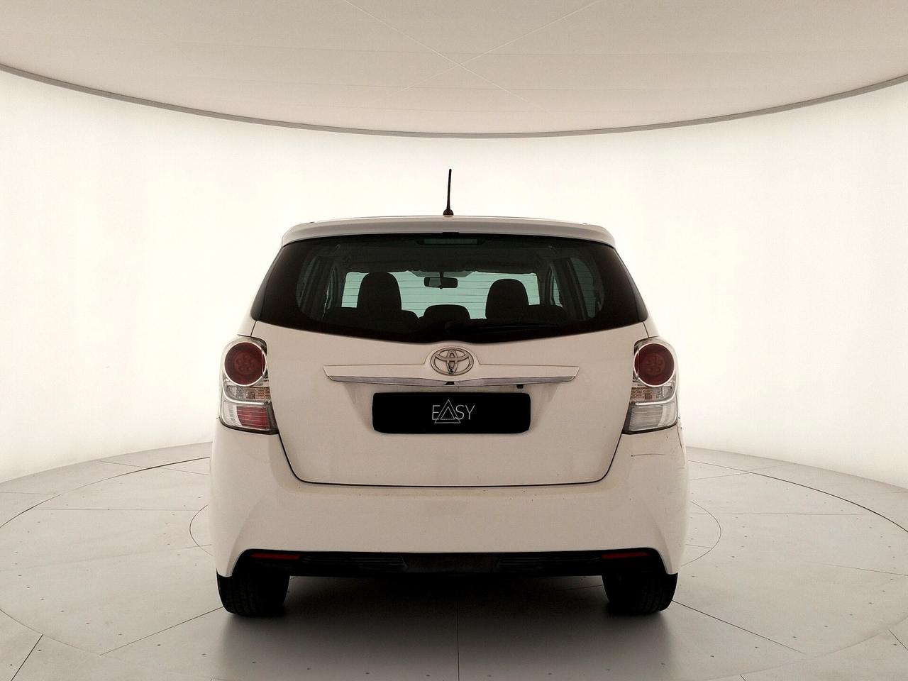 Toyota Verso 1.6 D-4D - 7 POSTI