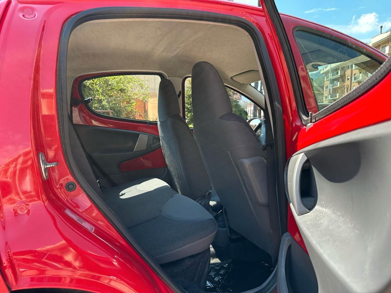 Peugeot 107 1.0 68CV 5p. Plaisir