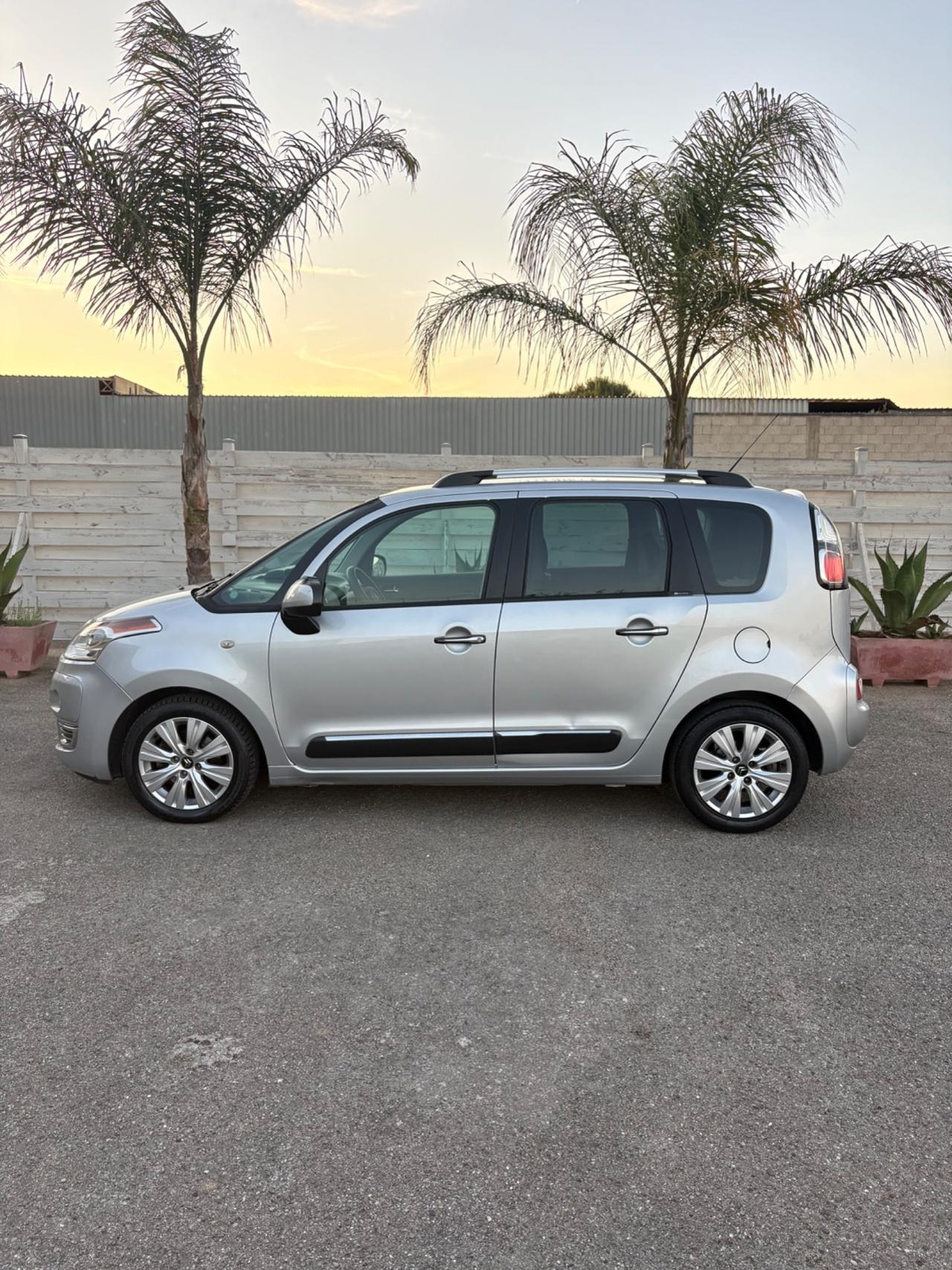 Citroen C3 Picasso 1.6 HDi tagliando eseguito
