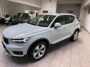 Volvo XC40 T3 Momentum IVA ESPOSTA UNICO PROPRIETARIO