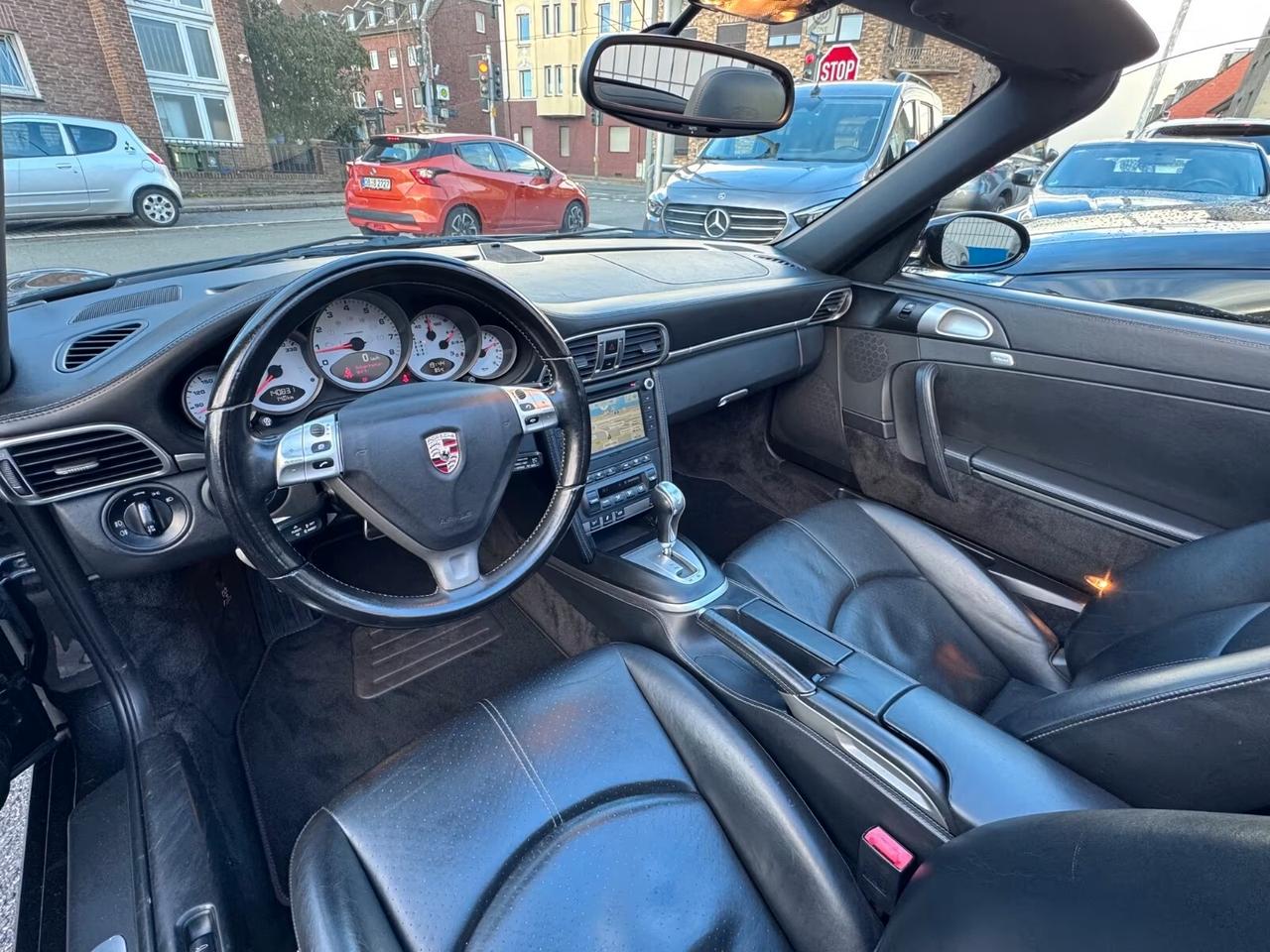 Porsche 911 Carrera 4S Cabrio NAVI