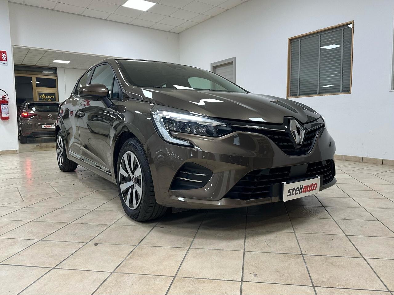 Renault Clio Hybrid E-Tech 140 CV 5 porte Initiale Paris