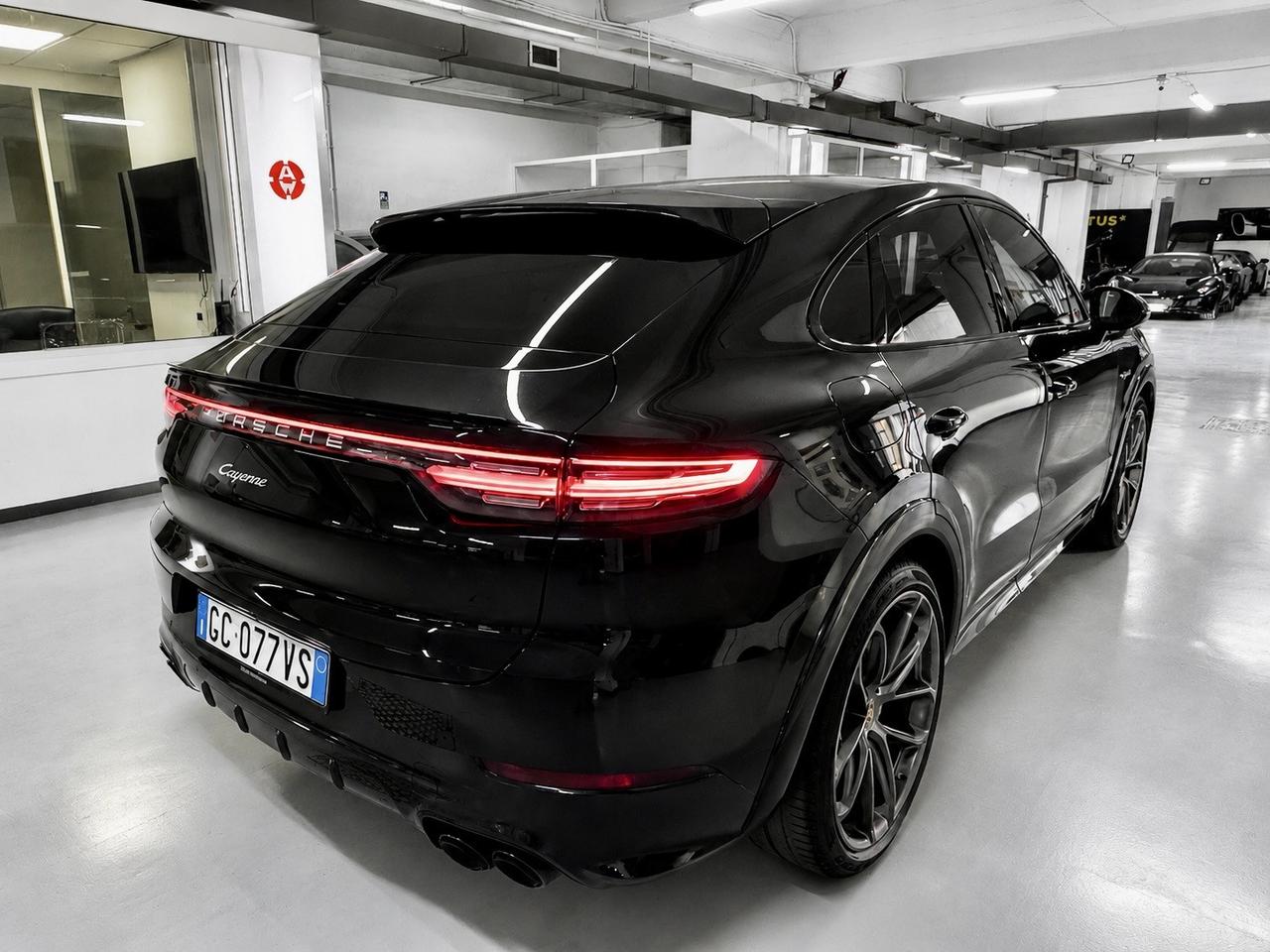 Porsche Cayenne Coupe 3.0 e-hybrid tiptronic