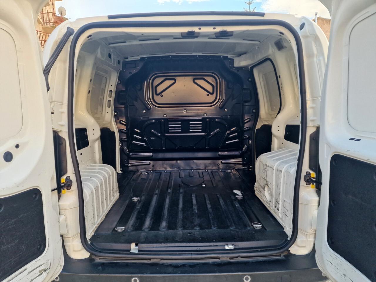 Fiat Fiorino 1.3 MJT 95CV Cargo SX