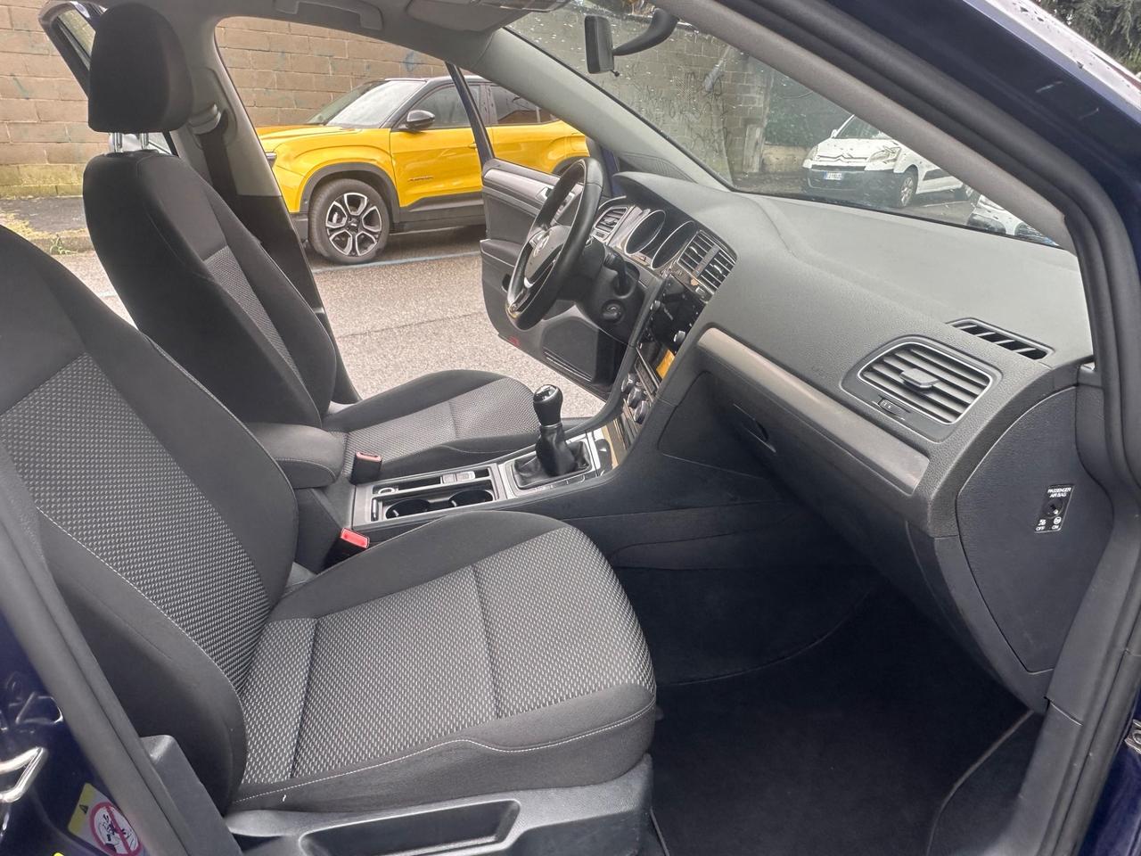 Volkswagen Golf 1.0 TSI 85 CV 5p. Trendline BlueMotion Technology