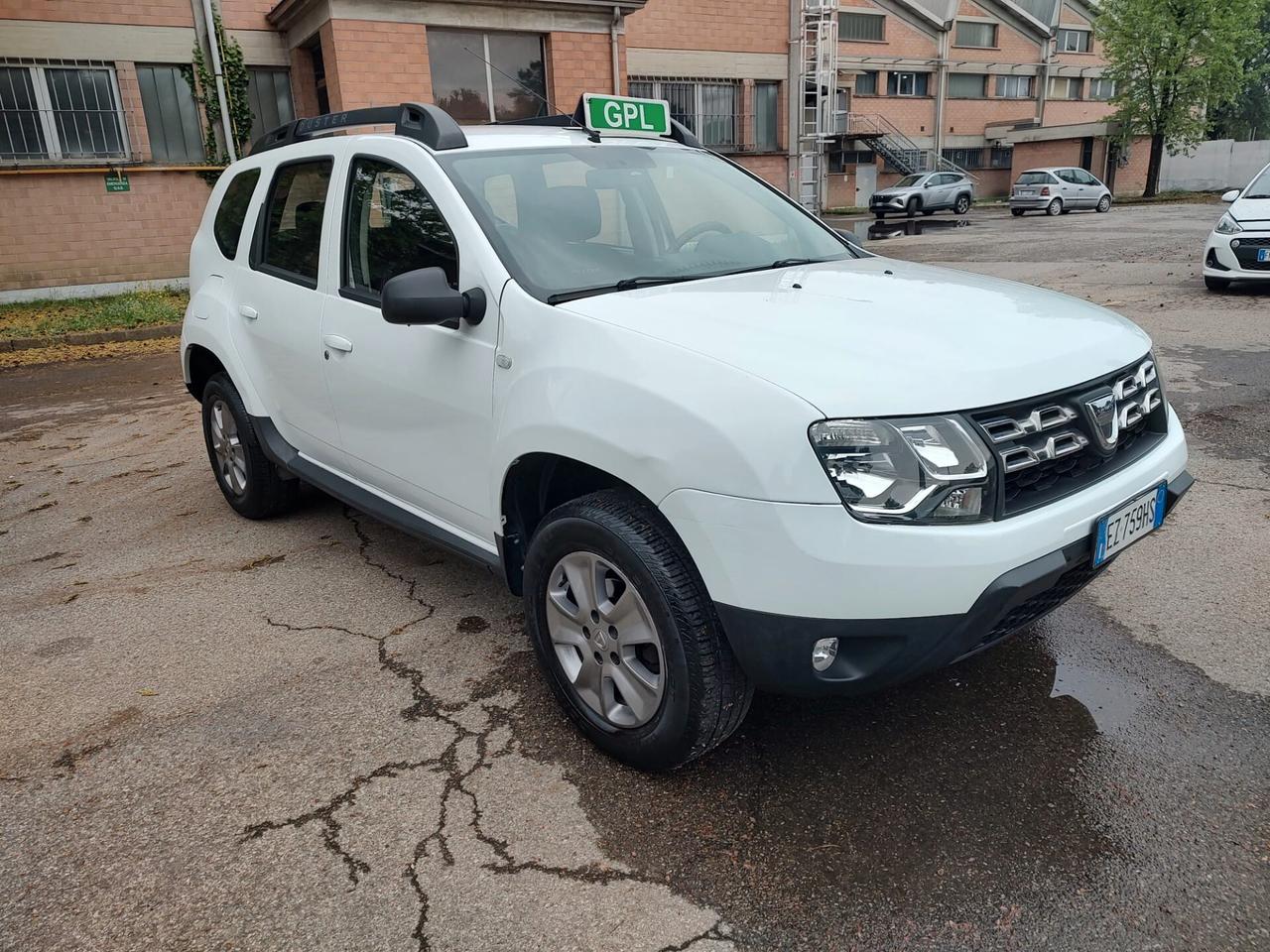 Dacia Duster 1.6 110CV 4x2 GPL Lauréate, CON SCADENZA NEL 2035, OK NEOPATENTATI, GARANZIA L.12 MESI