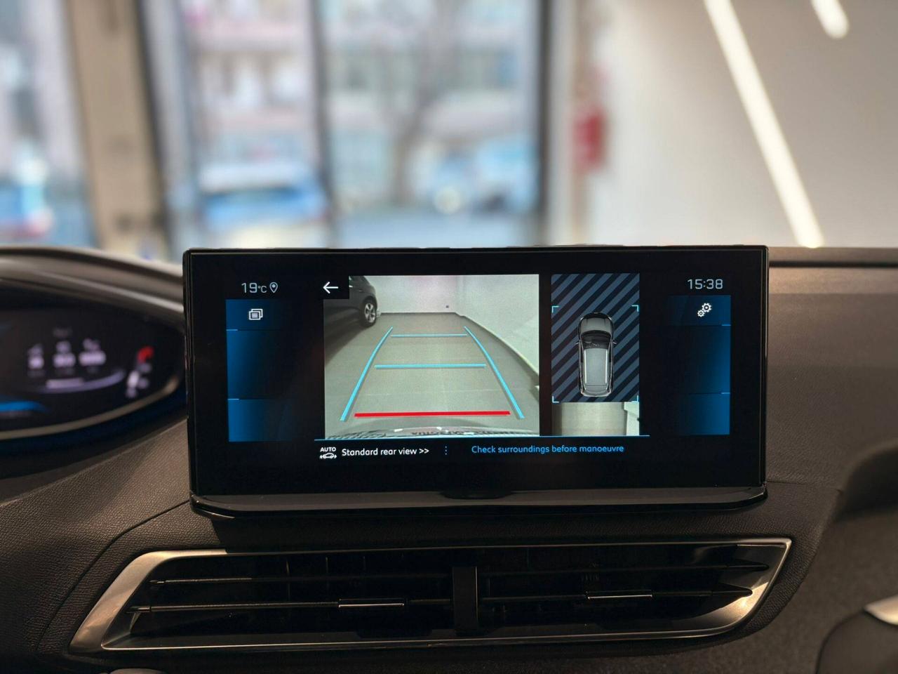 Peugeot 3008 .5 EAT8 Allure 130cv - 2021