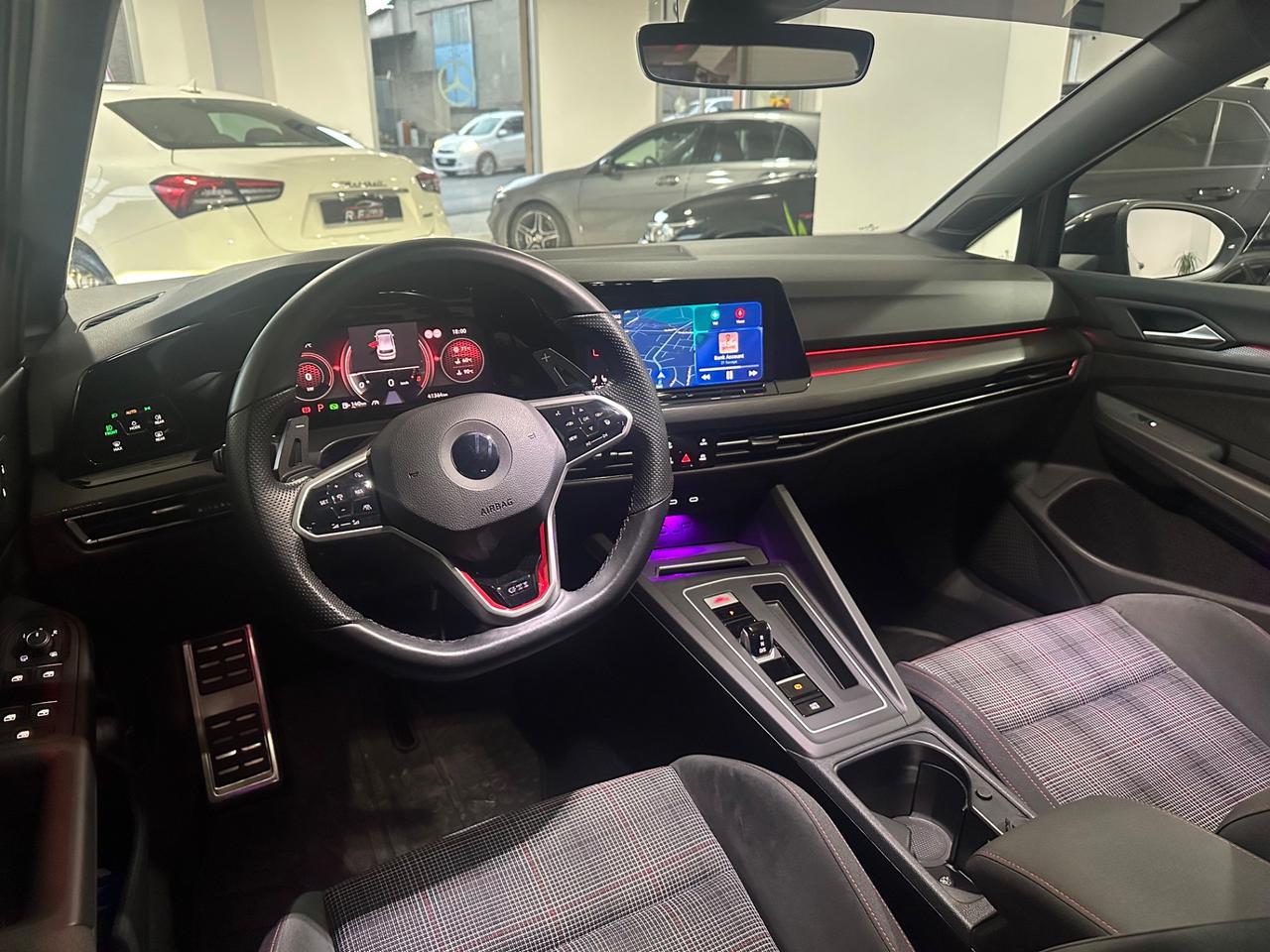 Volkswagen Golf GTI 2.0 TSI DSG