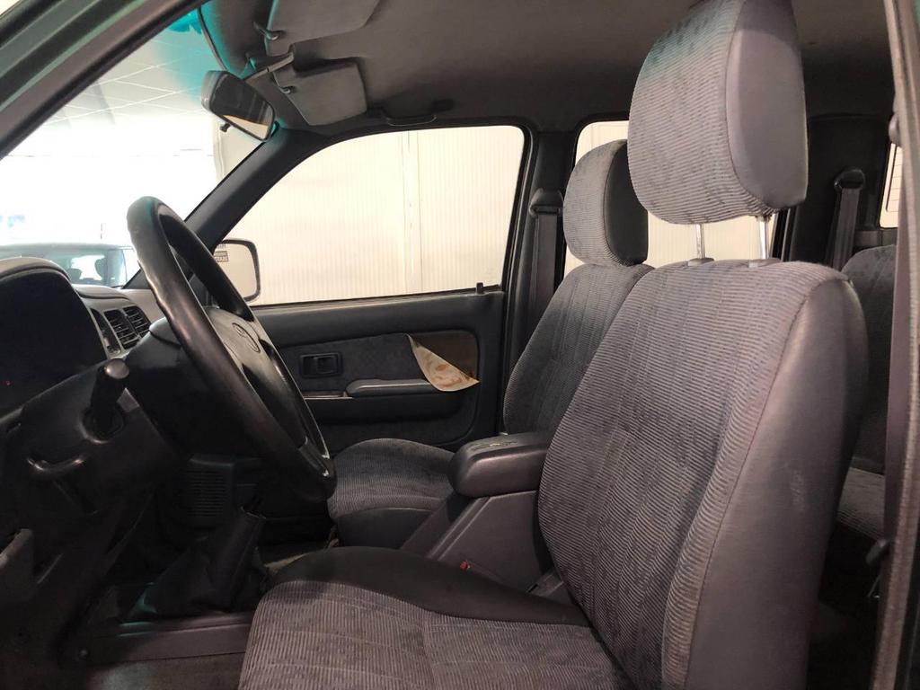 Toyota HI LUX hi-lux 2.5 d-4d