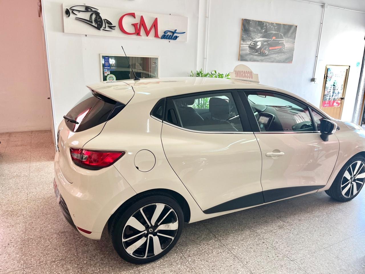 Renault Clio dCi 8V 75 CV 5 porte Duel