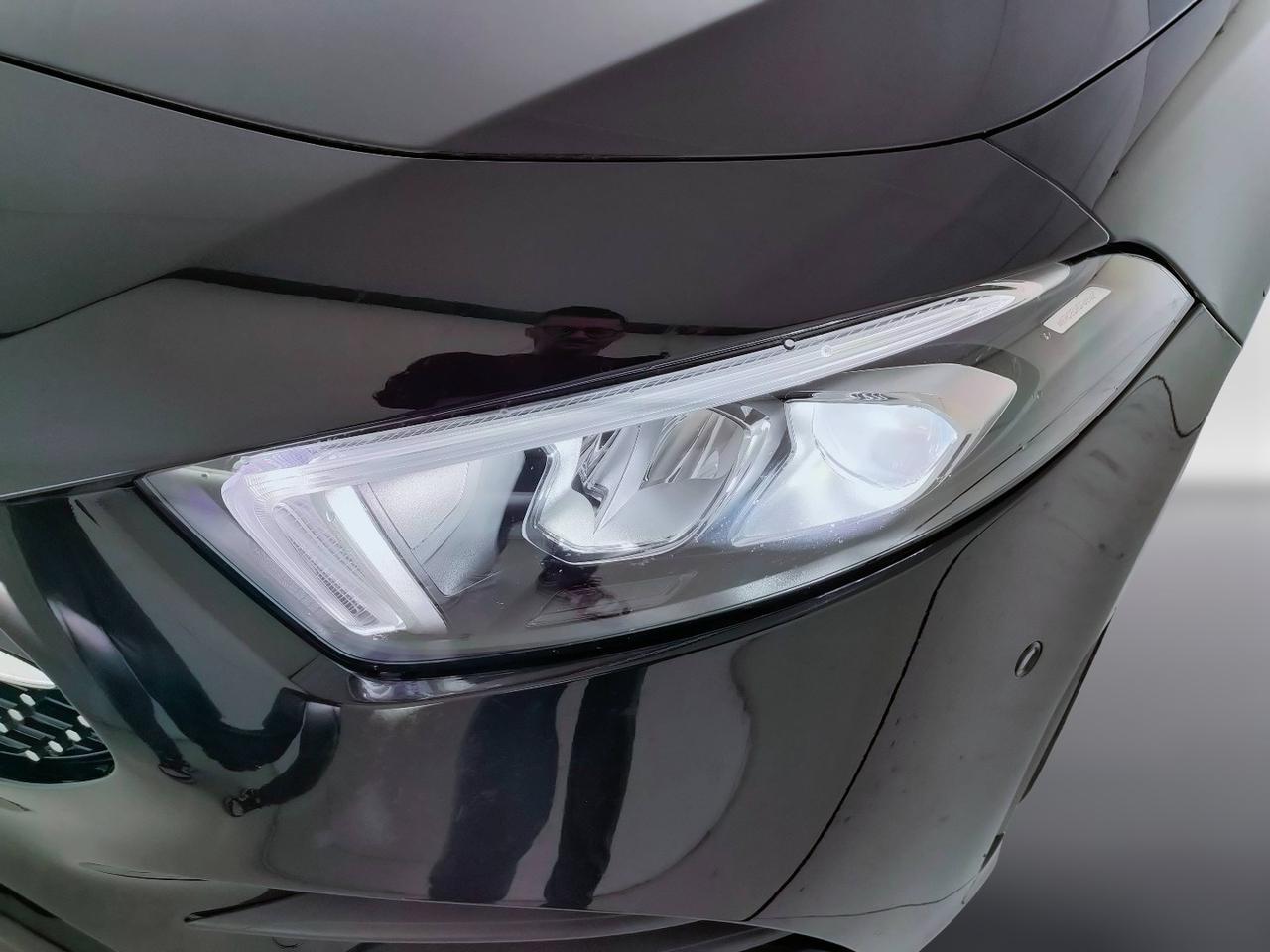 Mercedes-Benz Classe A - W177 2018 - A 250 e phev (eq-power) Premium Plus edition auto