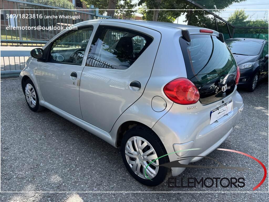 Toyota Aygo 5 Porte 1.0 VVT-i Now