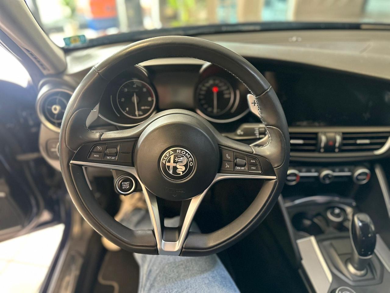 Alfa Romeo Giulia 2.2 Turbodiesel 210 CV AT8 AWD Q4 Veloce