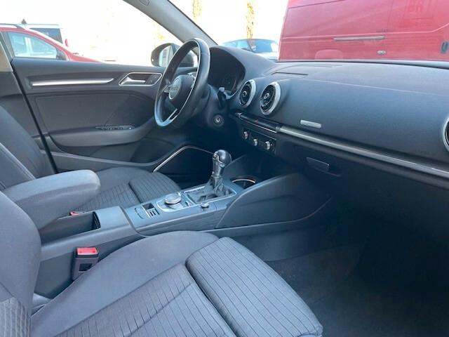 Audi A3 Sedan 1.5 TFSI S tronic Sport