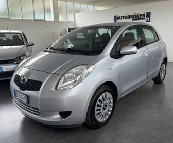 Toyota Yaris 1.0 5 porte Sol ok neopatentati