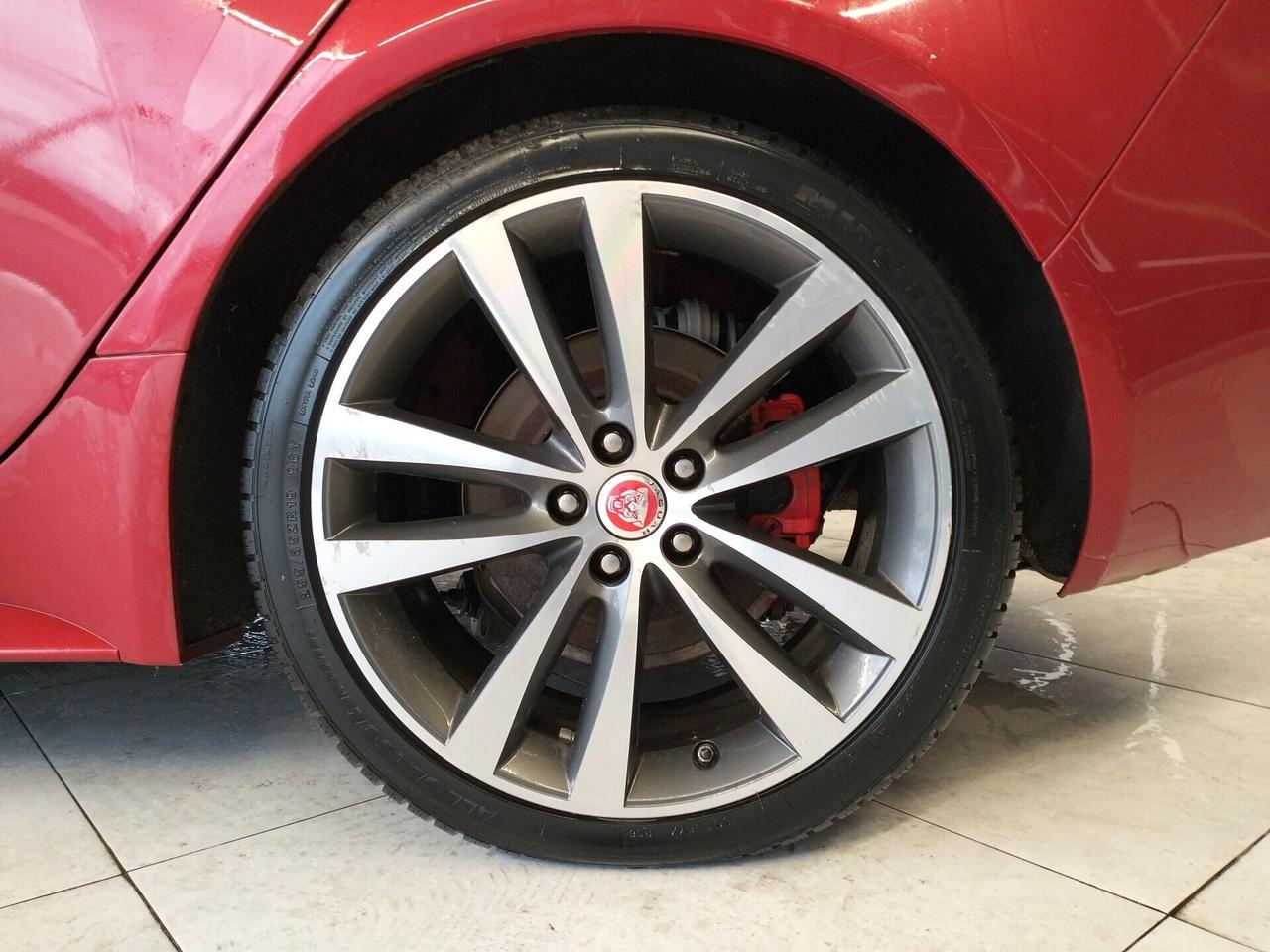 Jaguar XE 2.0 D Turbo aut. Portfolio - OPERATORI DEL SETTORE - GUASTO AL MOTORE