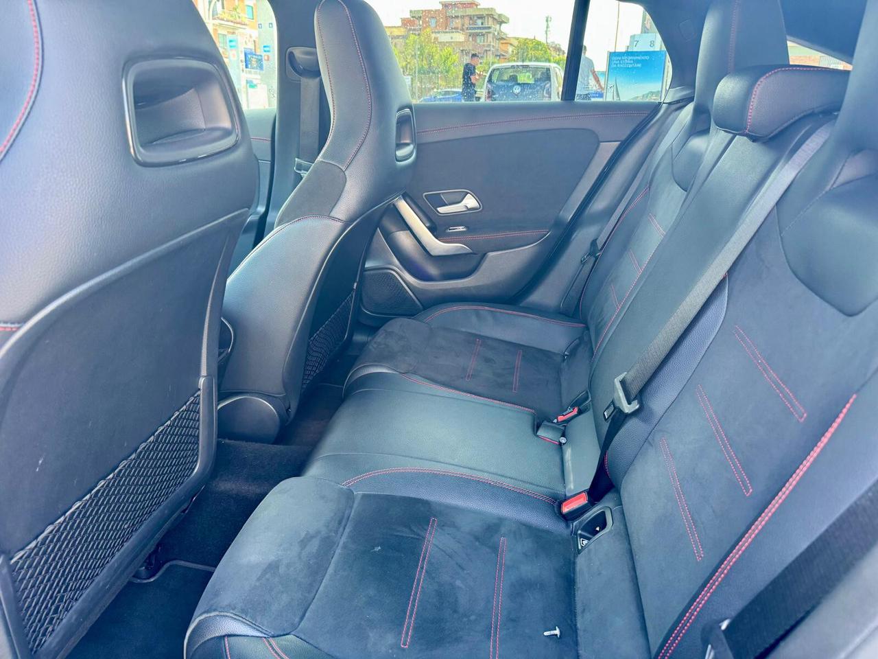 Mercedes-benz CLA 180 d Premium