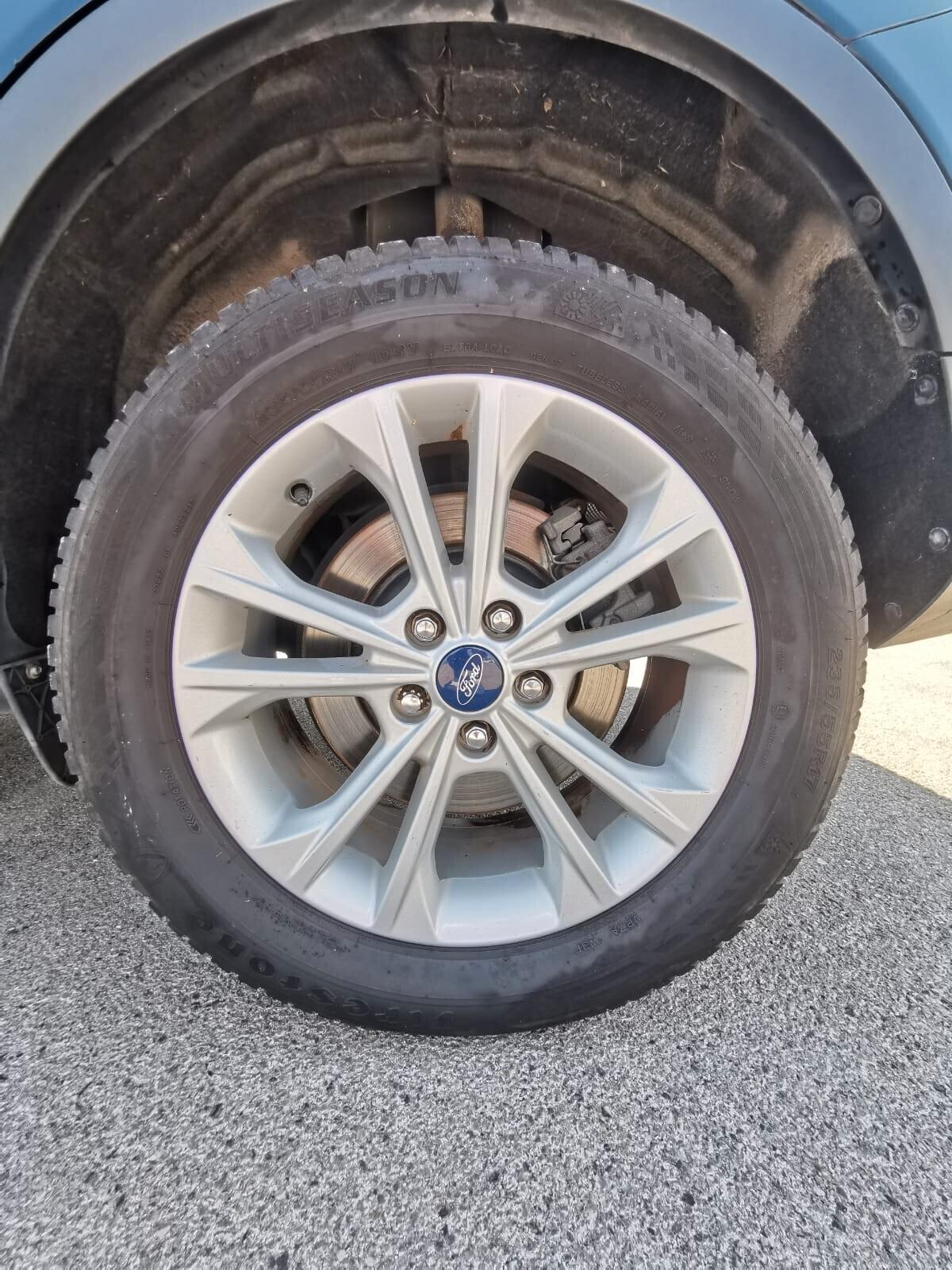 Ford Kuga 1.5 TDCI 120CV 2WD Powershift Tit.