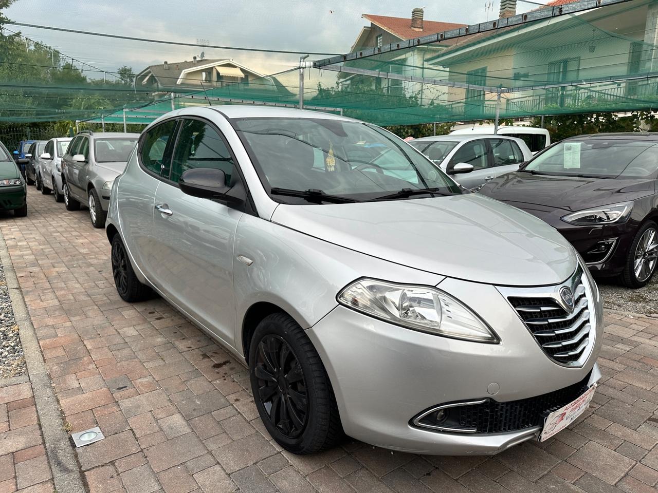 Lancia Ypsilon 1.3 MJT 95 CV MOTORE DA SISTEMARE
