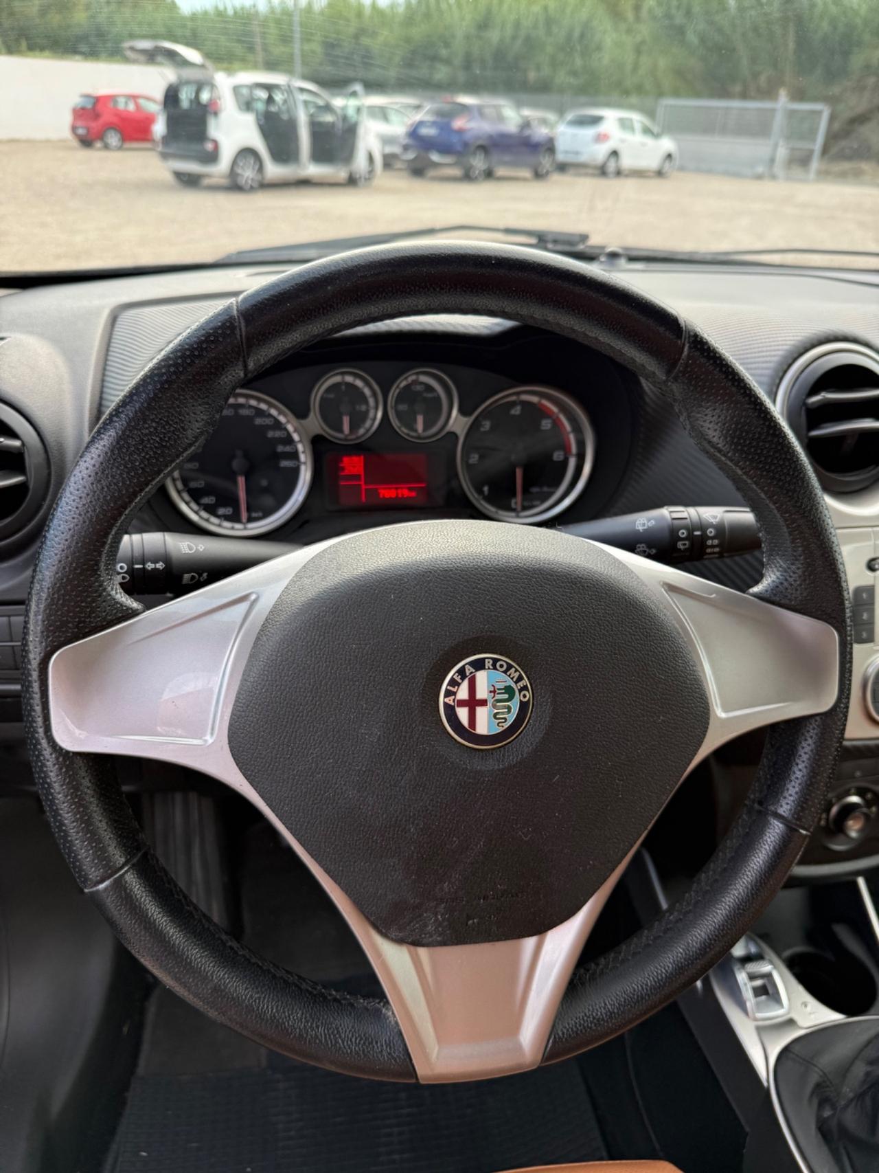 Alfa Romeo MiTo 1.3 JTDm 16V 90 CV Distinctive Sport Pack